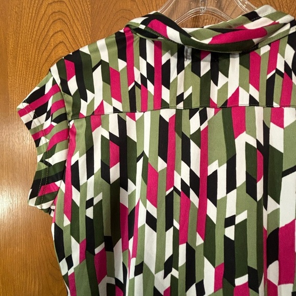 Vibrant Geometric Blouse - Pink, Green, Black - Picture 5 of 6